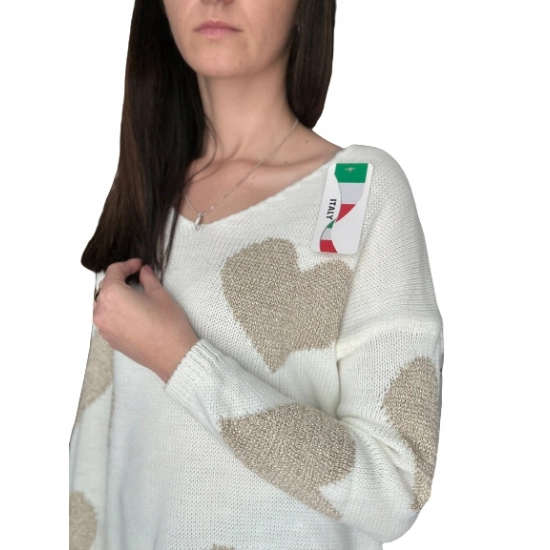 Sweter damski biały oversize serca ciepły sweter